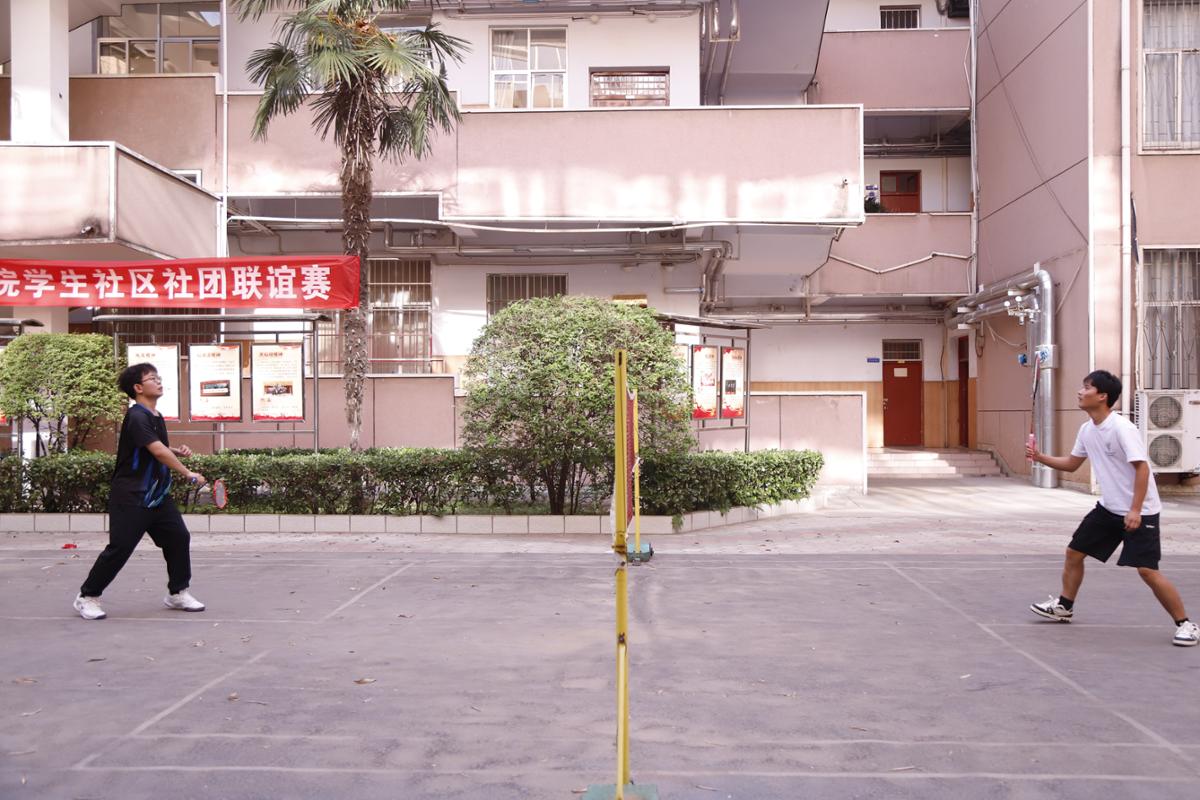 羽毛球社团 (2).JPG