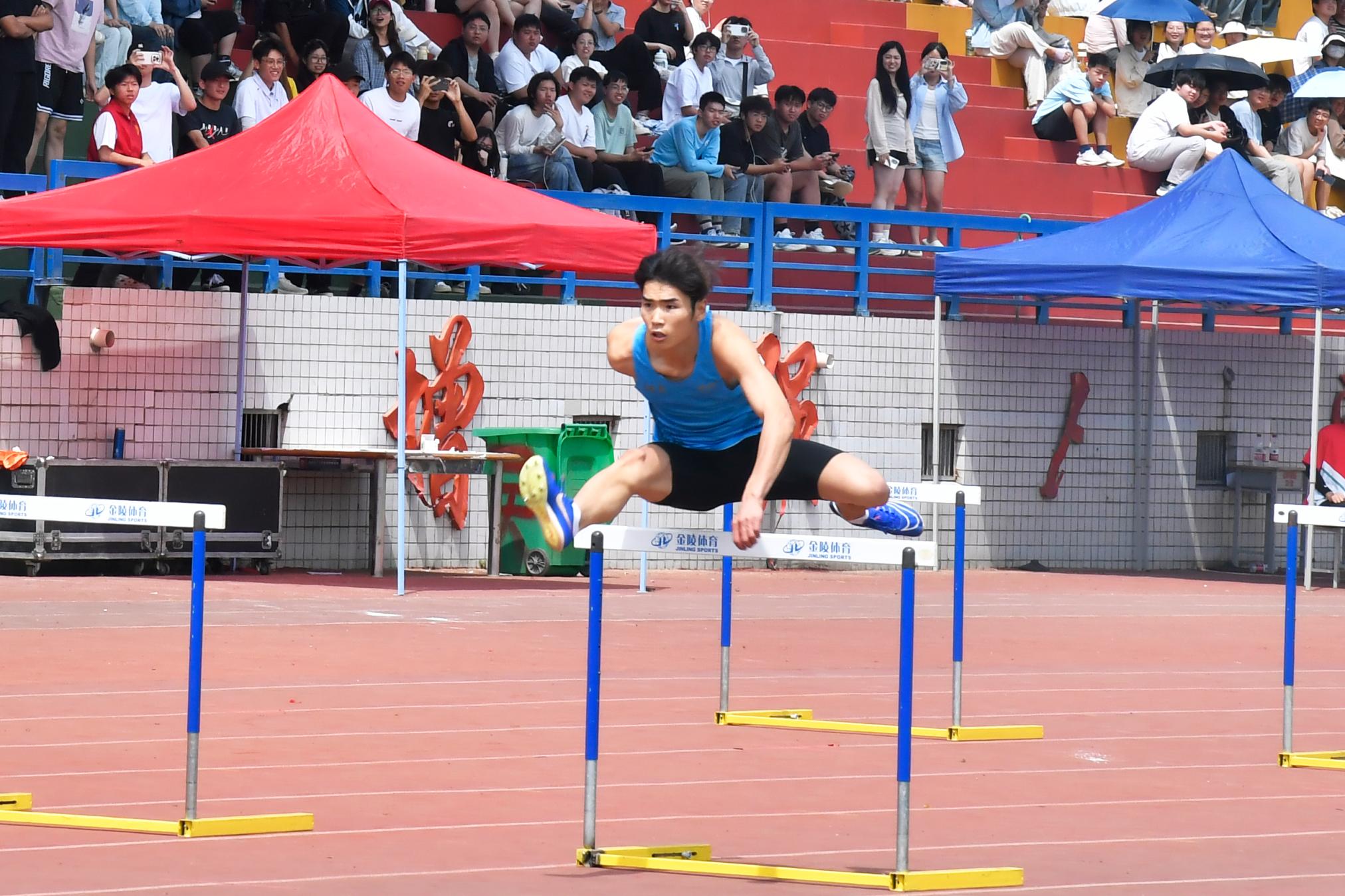 11运动会现场.jpg