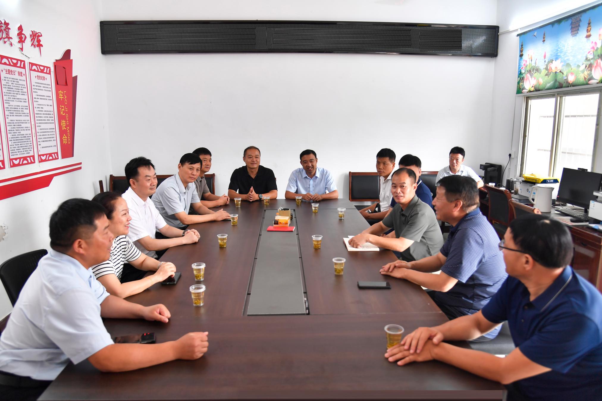 2座谈会现场.jpg