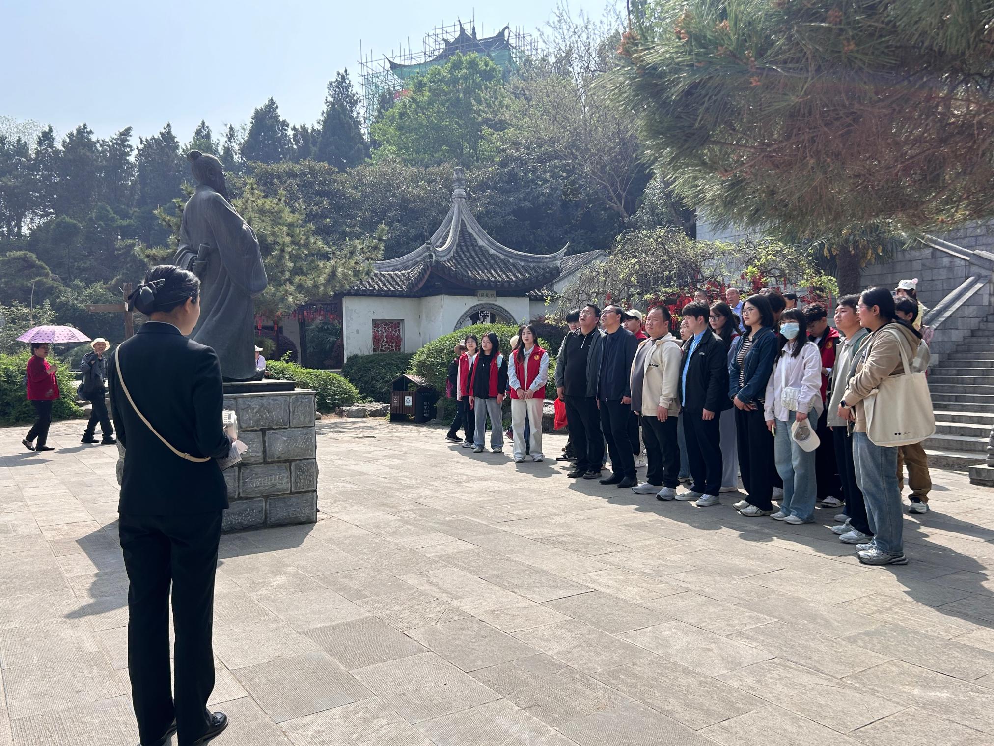 青年马克思主义理论学习研究社团 2.jpg